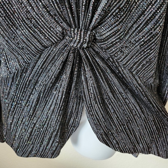 Patra Black And Silver Sparkle V-Neck Top Size Xlarge - Picture 3 of 10